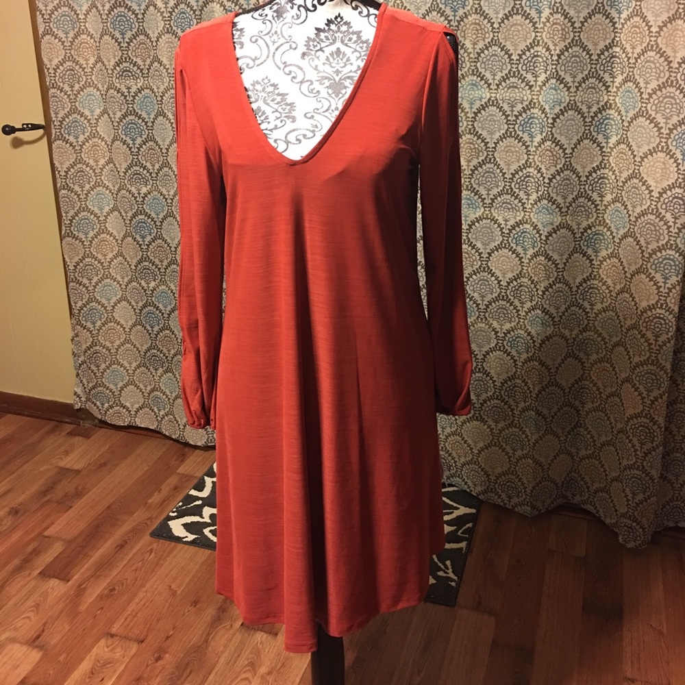 Robbie Bee Lightweight Dress. NWT 💗